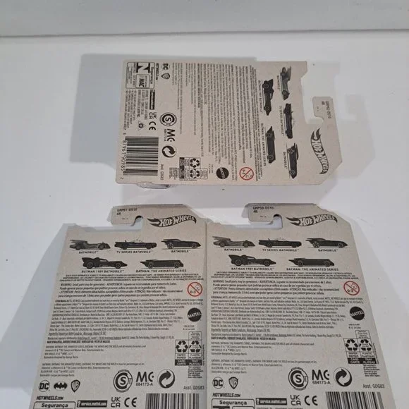 3 NIP Hot Wheels 1:64 Die Cast Batman Cars ( Animated Series, 1989 Batmobile) - Picture 3 of 3